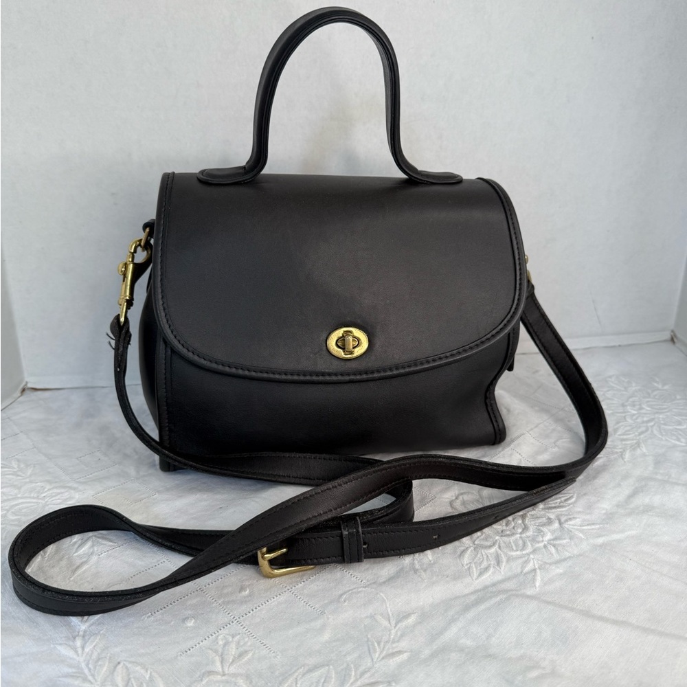 Vintage Coach Manor bag 9977 black leather top handle detachable Crossbody